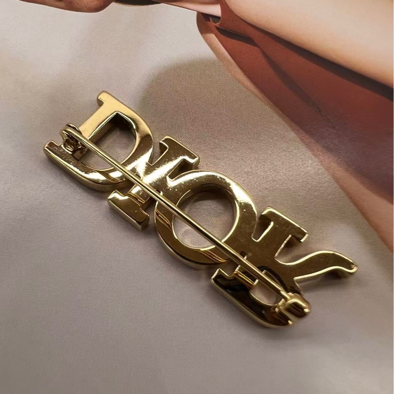Dior 精緻典雅胸針-2