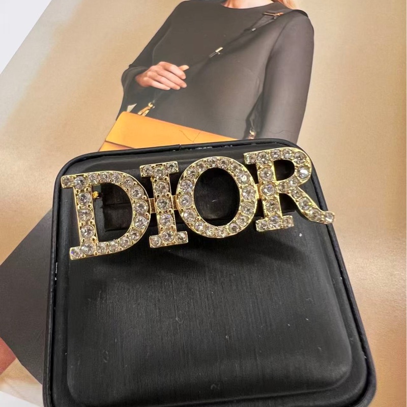 Dior 精緻典雅胸針-4