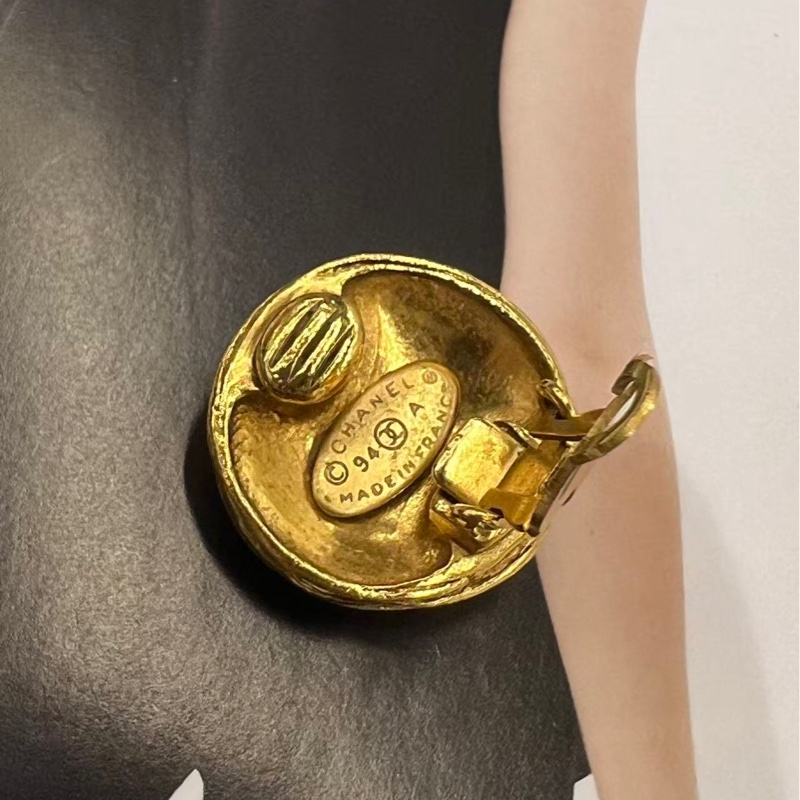 Chanel CC Logo金色耳飾-5