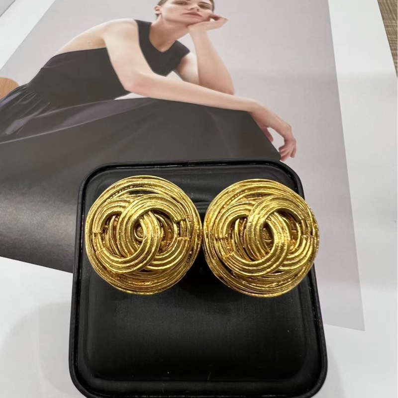 Chanel CC Logo金色耳飾-7