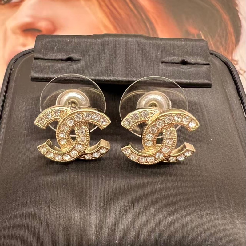 Chanel CC Logo 簡約水鑽耳環-6
