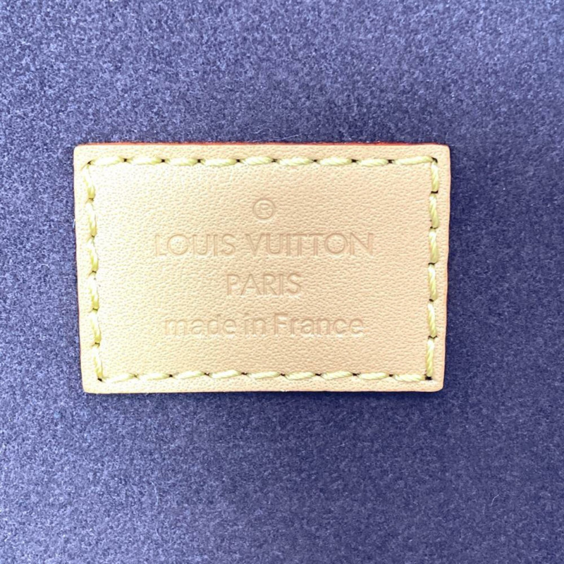 Louis Vuitton Nano Cannes 肩背包，Monogram 帆布，M82952，棕色，金色五金，RFID，女士款。-7