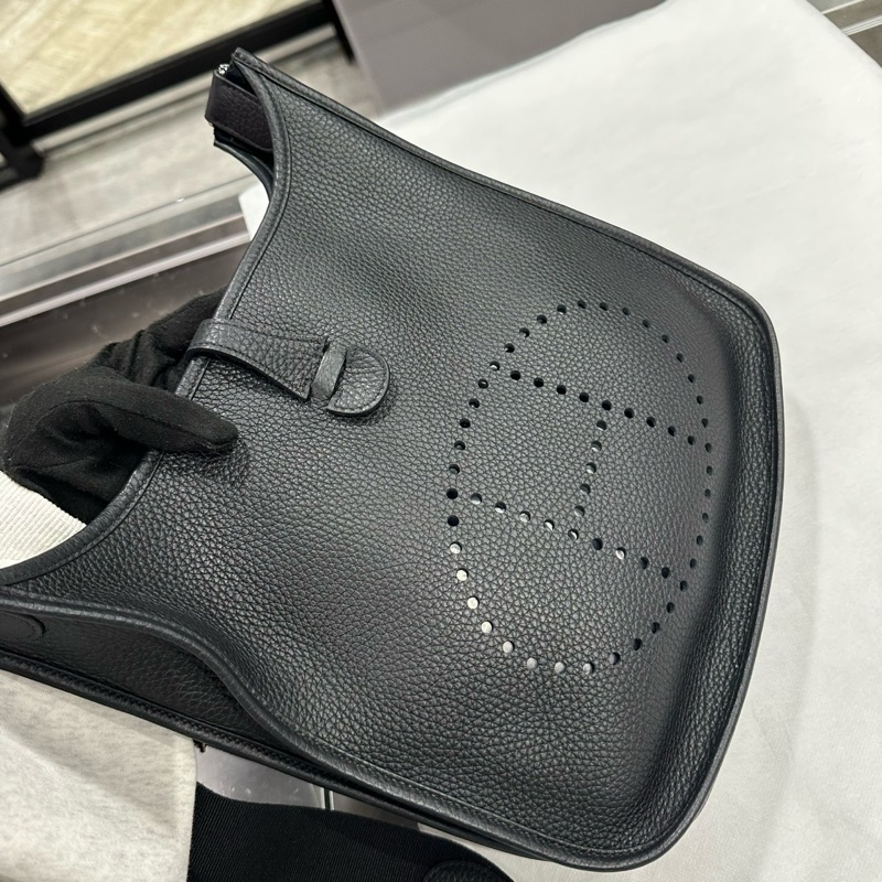 近全新有購證W刻2024年🌟Hermes Evelyne 29 黑銀｜Classic Trend CT精品｜台北東區實體-4