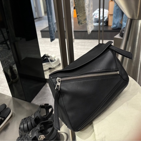美二手🌟Loewe Puzzle 24cm 腰包 胸包｜Classic Trend CT精品｜台北東區實體