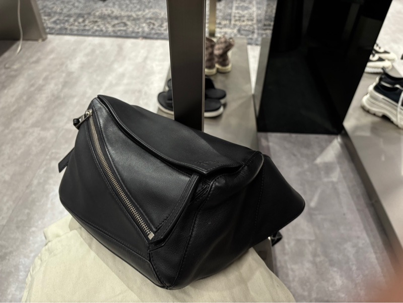 美二手🌟Loewe Puzzle 24cm 腰包 胸包｜Classic Trend CT精品｜台北東區實體-1