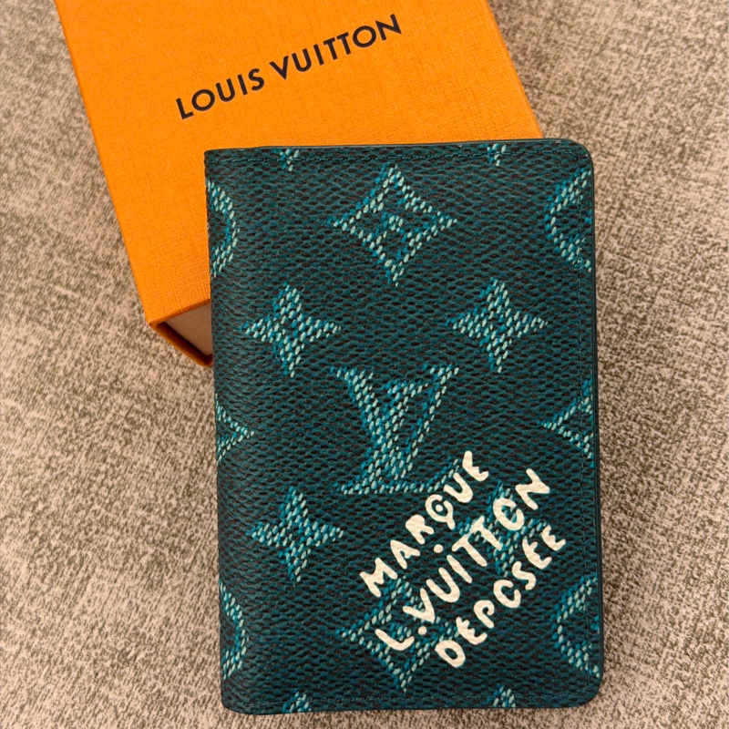 ✨絕版 LV 墨綠 Monogram 卡夾|少見配色 ✨-0