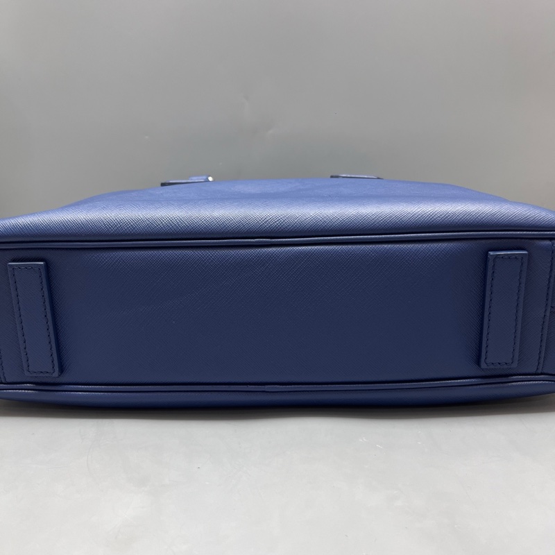 Prada 藍色十字紋公文包 尺寸37*27-2