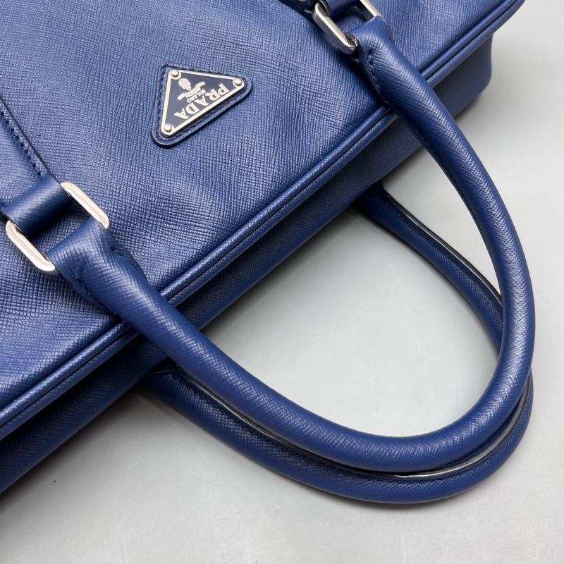 Prada 藍色十字紋公文包 尺寸37*27-5