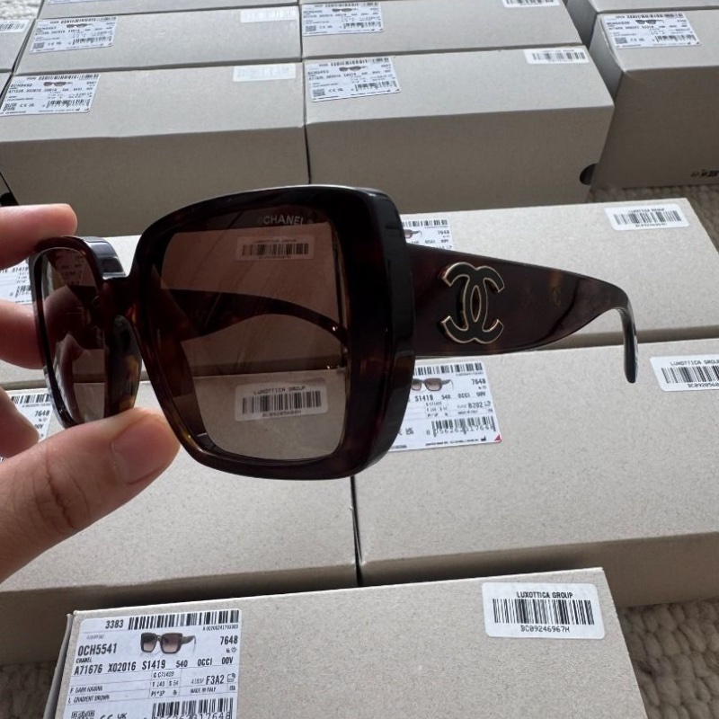 Chanel 新款大方框CH5541玳瑁色太陽眼鏡 全新全配-5