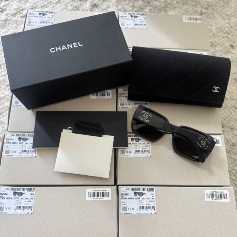 Chanel 新款大方框CH5541黑色墨鏡 全新全配-4