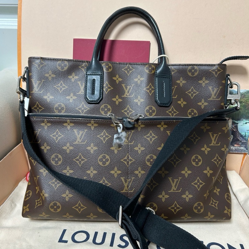 閒置新LV老花郵差包 手提斜挎兩用 送禮自用都合適 老花公文包 手提-0