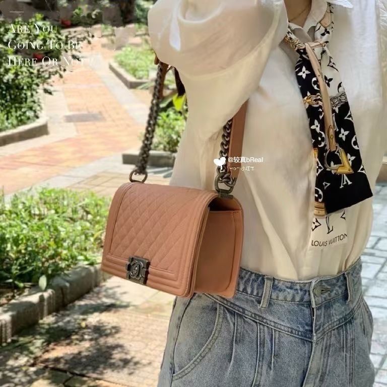 Chanel Leboy小號 荔枝皮 橘粉色 銀扣 20*12*6 95新 配件盒子 塵袋 保卡-0