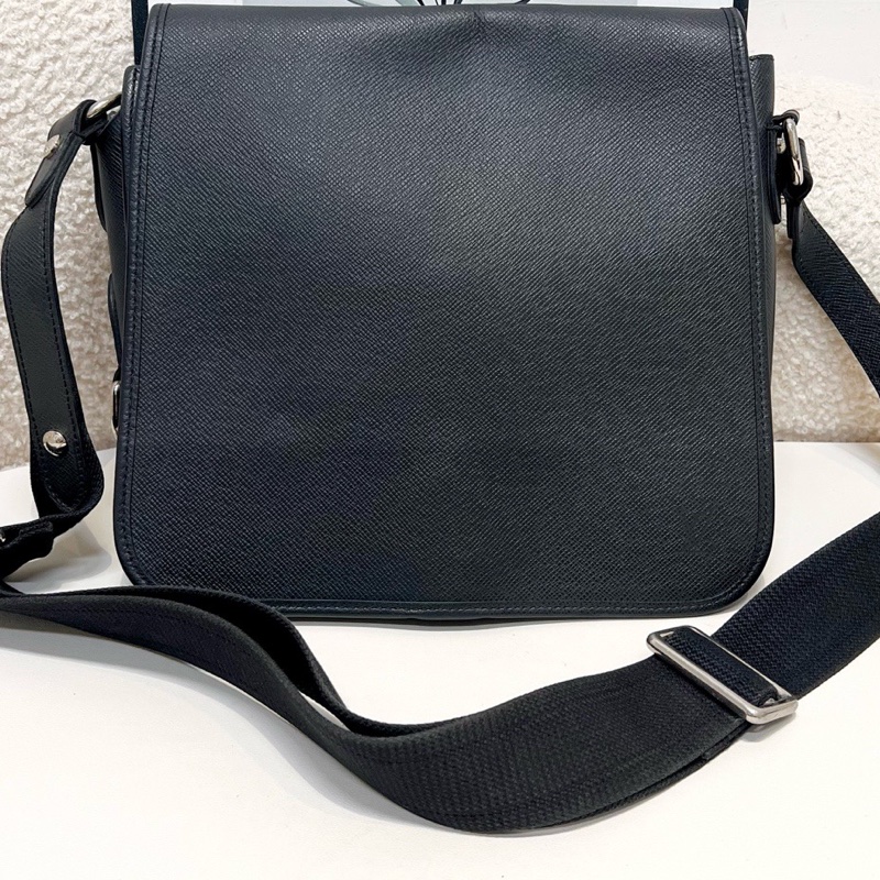 Louis Vuitton 路易威登 郵差包斜挎包 黑色十字紋牛皮 尺寸27*25-0