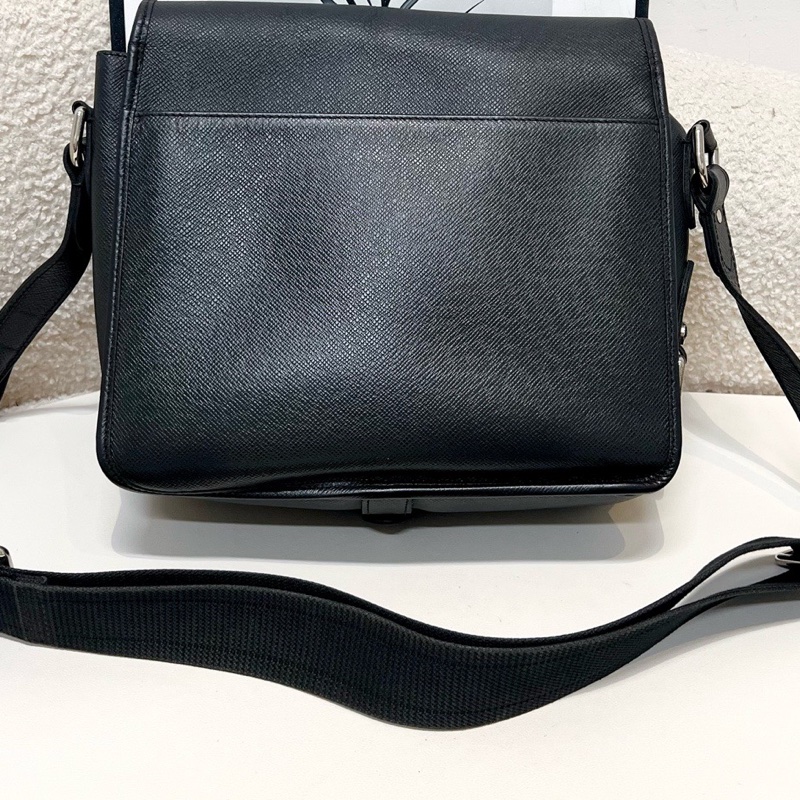 Louis Vuitton 路易威登 郵差包斜挎包 黑色十字紋牛皮 尺寸27*25-1