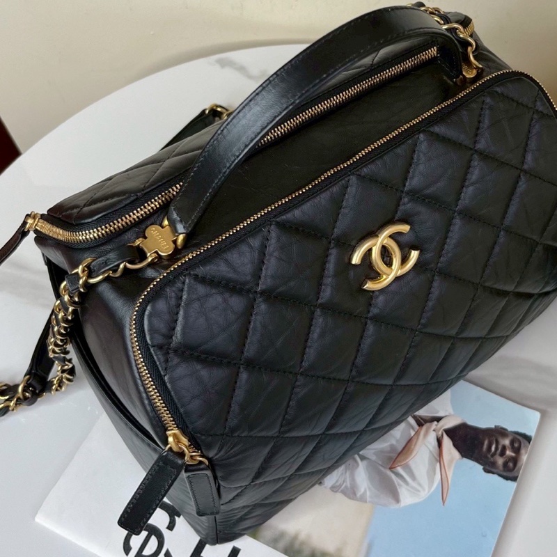 Chanel 23C 黑金保齡球包|27cm 大容量輕盈款🎱-9