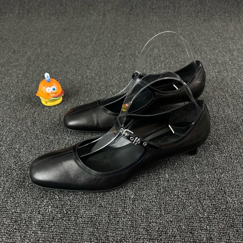 Hermes愛馬仕黑色小貓跟 尺碼：40 🧡