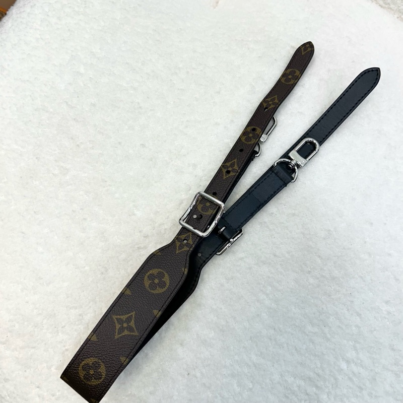LV 黑武士大全配Louis Vuitton 黑色小羊皮 CarryAIICargo Vibe PM 肩背包 原花拼接 M24861-24