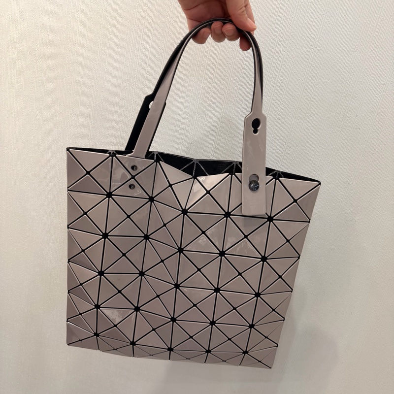 ISSEY MIYAKE 三宅一生 BAO BAO 雙色 六格 手提包 肩背包-0