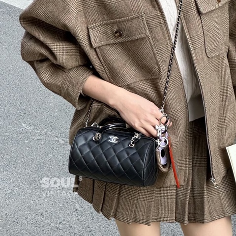 精緻小巧百搭✨99新🆕Chanel香奈兒黑金25c手柄波士頓保齡球包手提單肩斜挎包