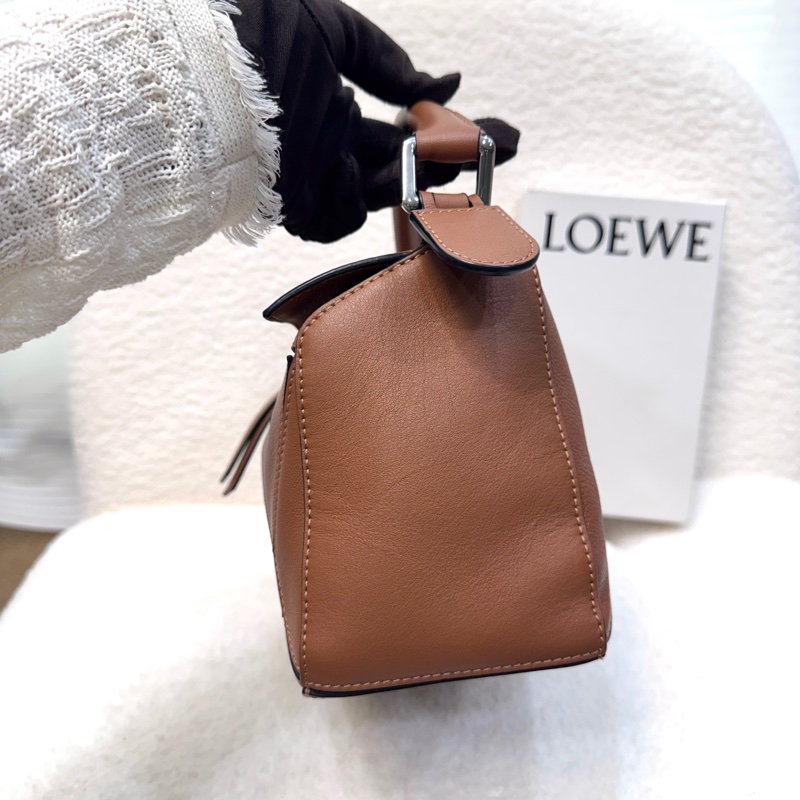 LOEWE 羅意威 焦糖色牛皮 Puzzle 小號 幾何設計 白標停產款 322.30.S21-16