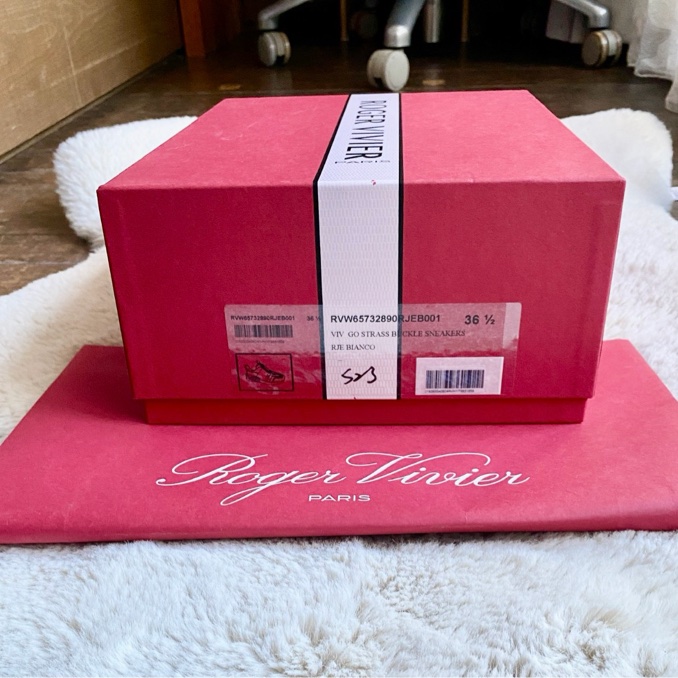Roger Vivier Viv Go Strass Buckle Sneakers 全新品-13
