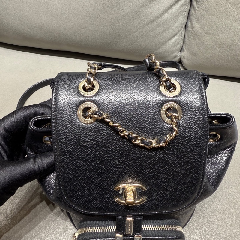 閒置新未使用Chanel香奈兒Affinity雙肩包小號黑金牛 25年芯片配塵袋-4