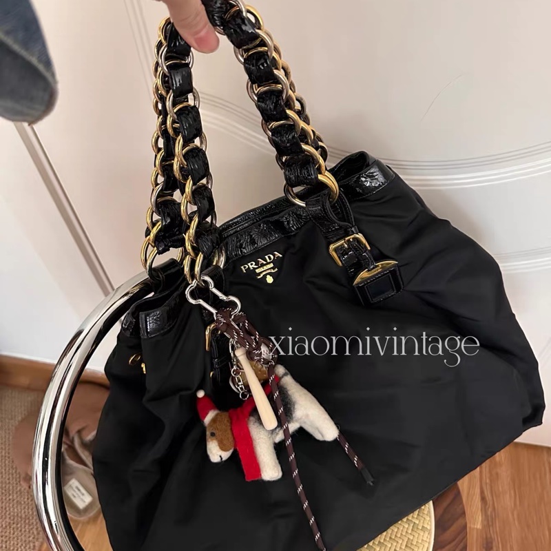 Prada • 黑銀圓環重工尼龍托特包-1
