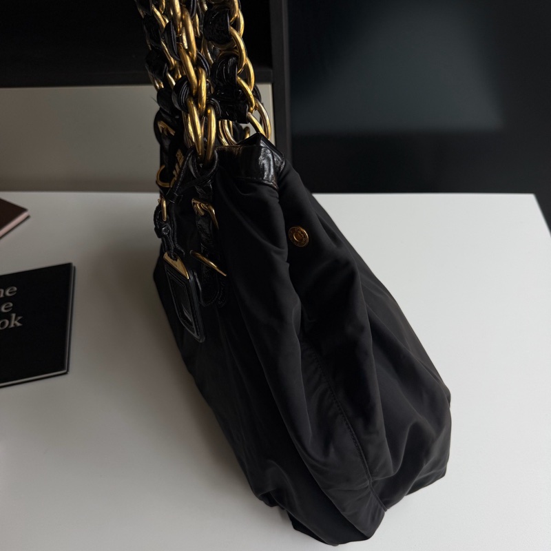 Prada • 黑銀圓環重工尼龍托特包-4