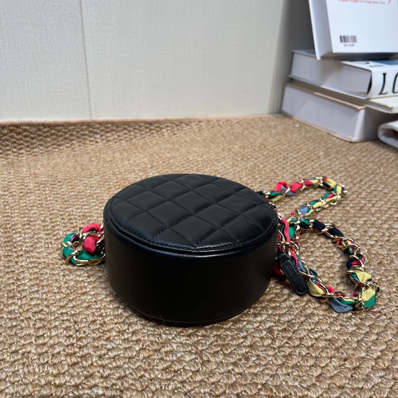 Chanel 香奈兒 黑色 小圓餅 菱格紋羊皮金扣彩虹鏈條包斜挎包 底長12-6