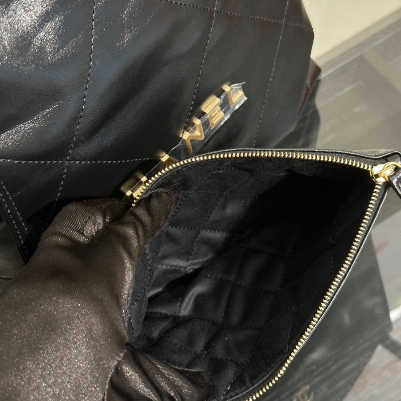 CHANEL 22 Bag - 小號黑金-9