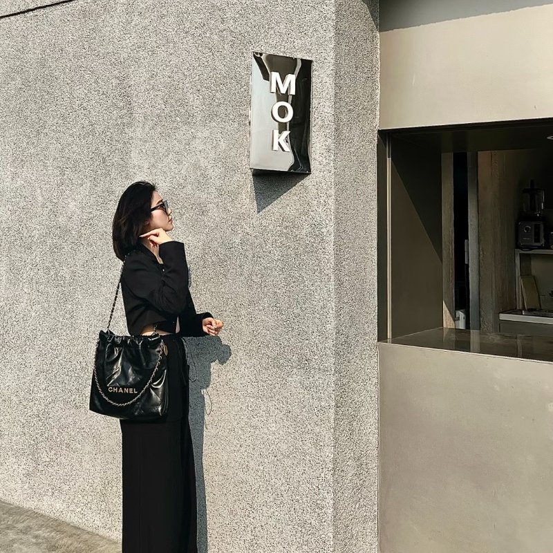 CHANEL 22 Bag - 小號黑金-12
