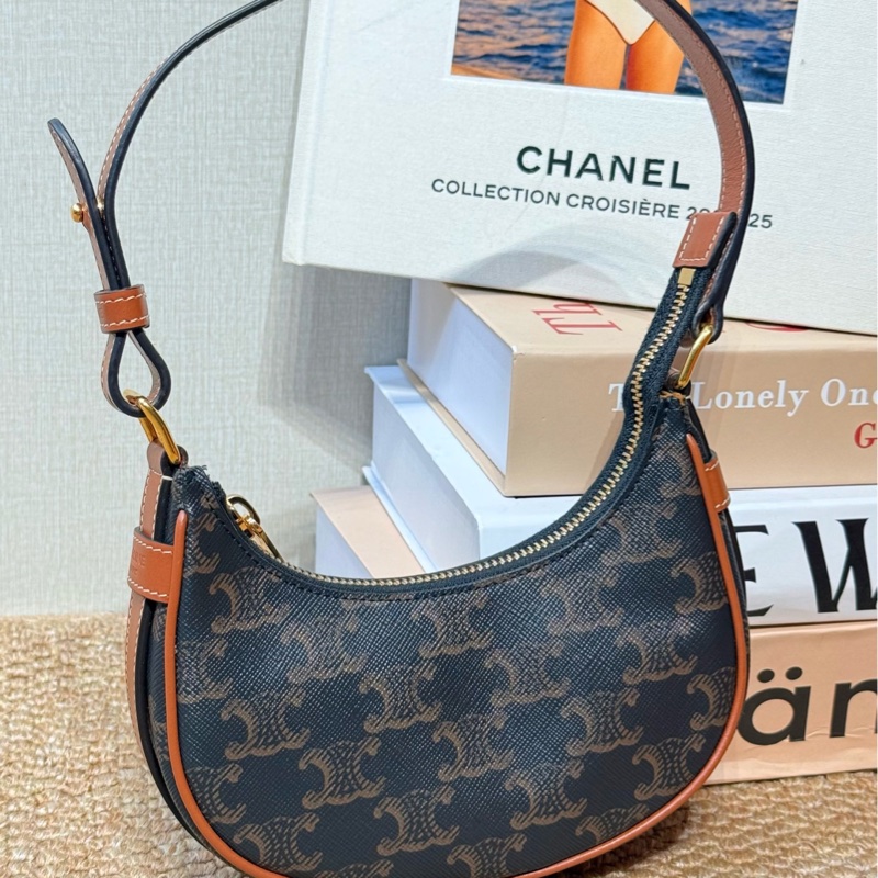 99新Celine 賽琳 mini ava 棕色老花 豌豆腋下包 尺寸 16 4.5 8超級可愛小手提包 無附件 --1