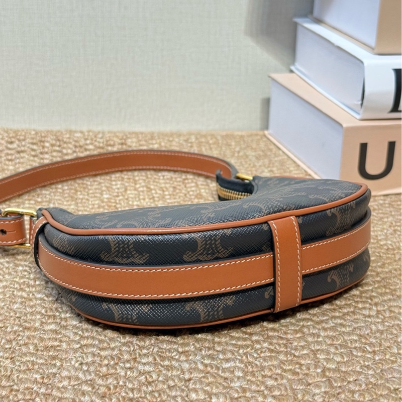 99新Celine 賽琳 mini ava 棕色老花 豌豆腋下包 尺寸 16 4.5 8超級可愛小手提包 無附件 --3
