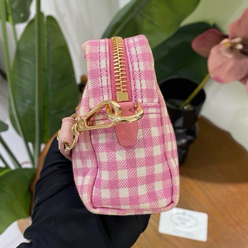 Prada • 經典粉色格紋腋下包-5