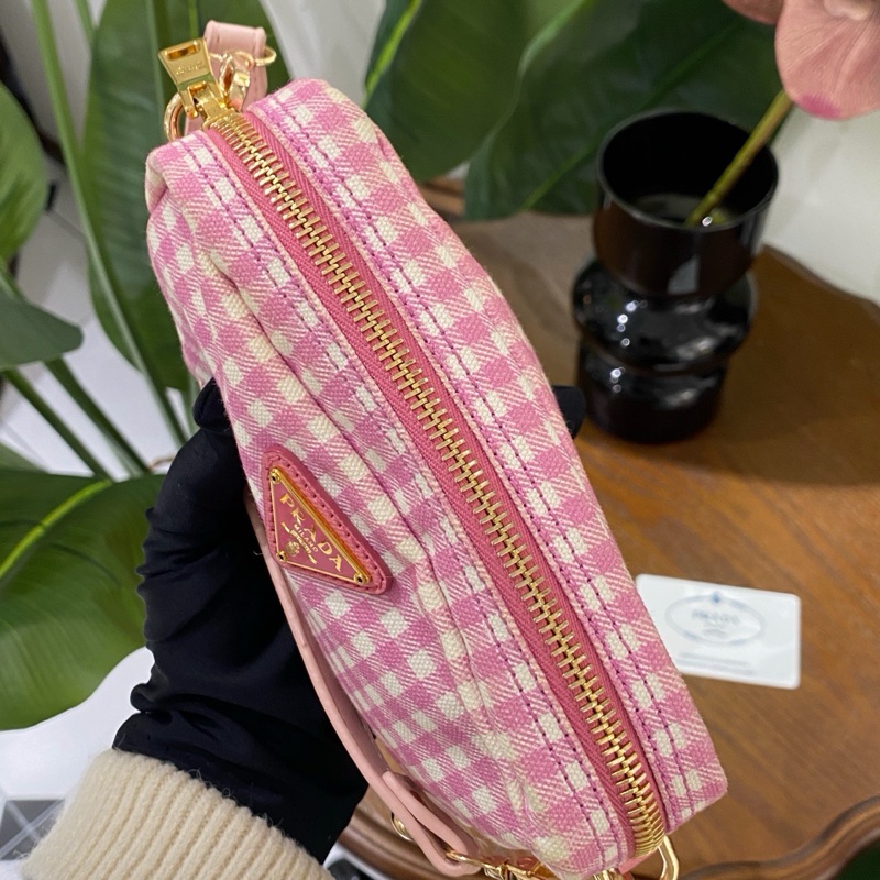 Prada • 經典粉色格紋腋下包-7