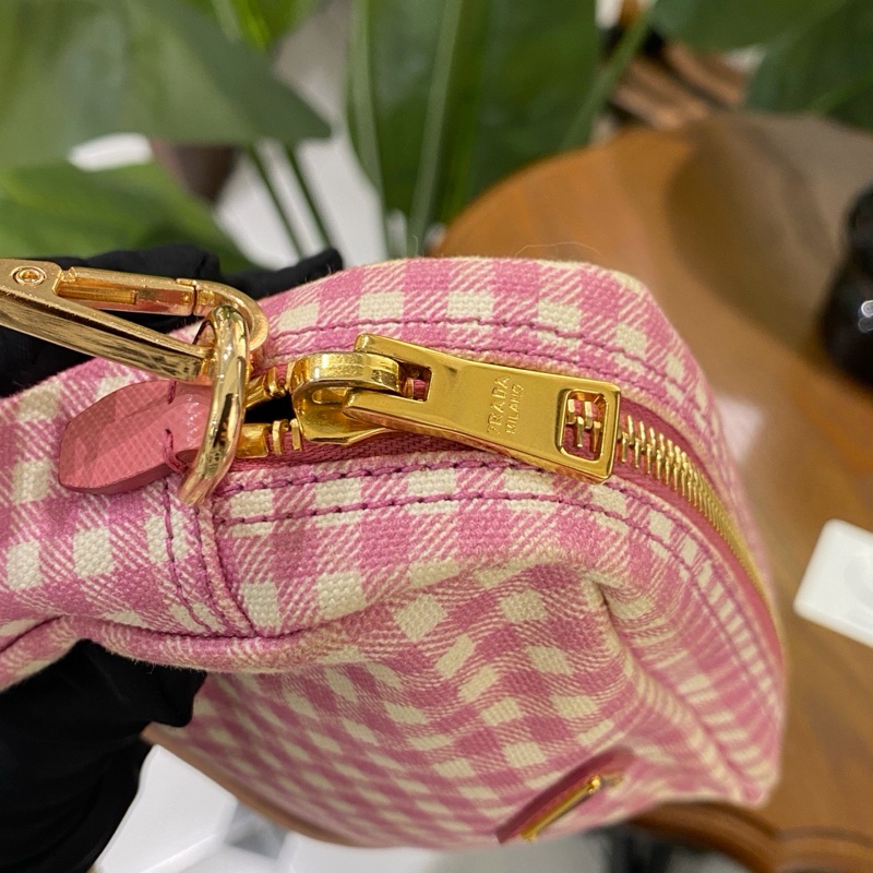 Prada • 經典粉色格紋腋下包-8
