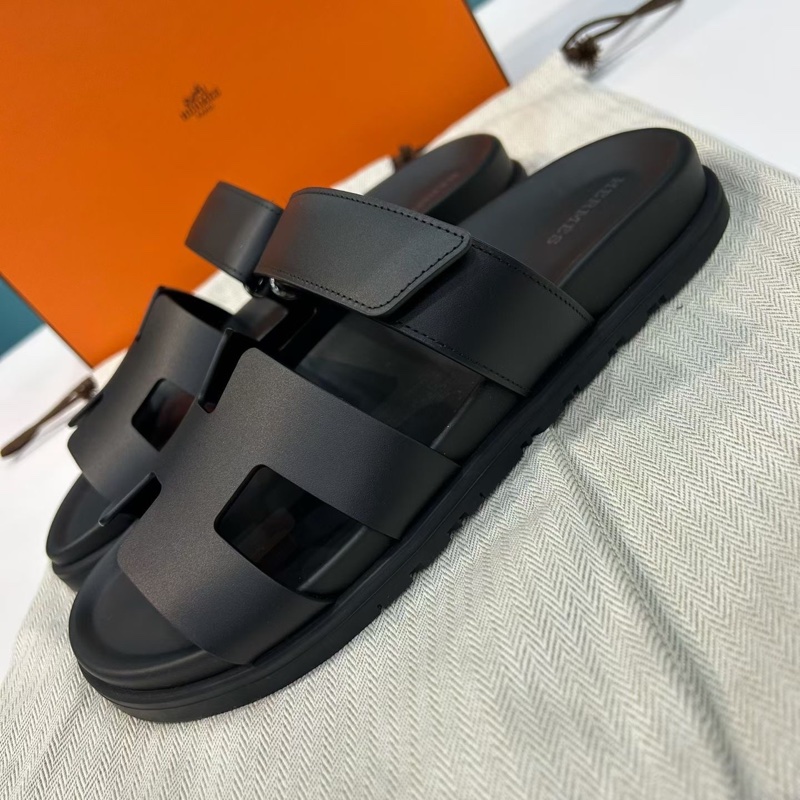 全新hermes 愛馬仕 黑色 男女同款，二舅拖鞋，鞋碼39碼 有其它尺碼-2