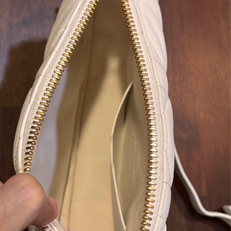 Dior 迪奧 Vibe Hobo 白色羊皮肩包-19