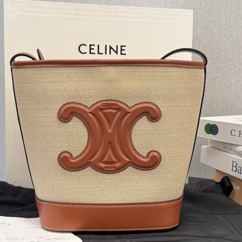 Celine賽琳凱旋門小號水桶包亞麻帆布拼皮斜挎包 尺寸22*13*20cm