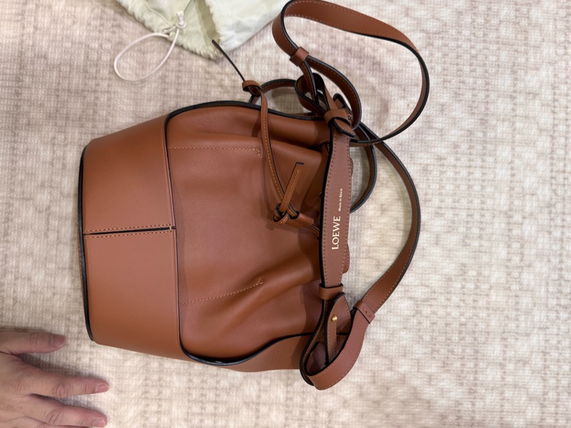 Loewe balloon 小號氣球包棕色-0
