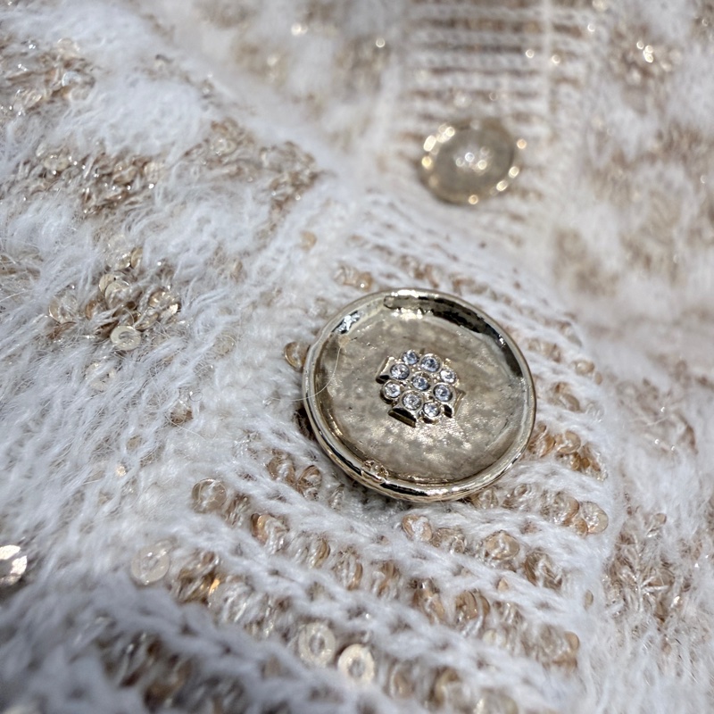 全新✨CHANEL✨香檳金混亮片紗線羊駝絨針織外套 #40 原價很貴-11