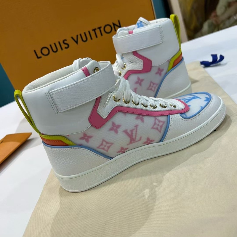 閒置未使用Lv 路易威登 Boombox 高幫運動 平底  時尚板鞋  多巴胺色系 女款白色 尺寸37碼-4