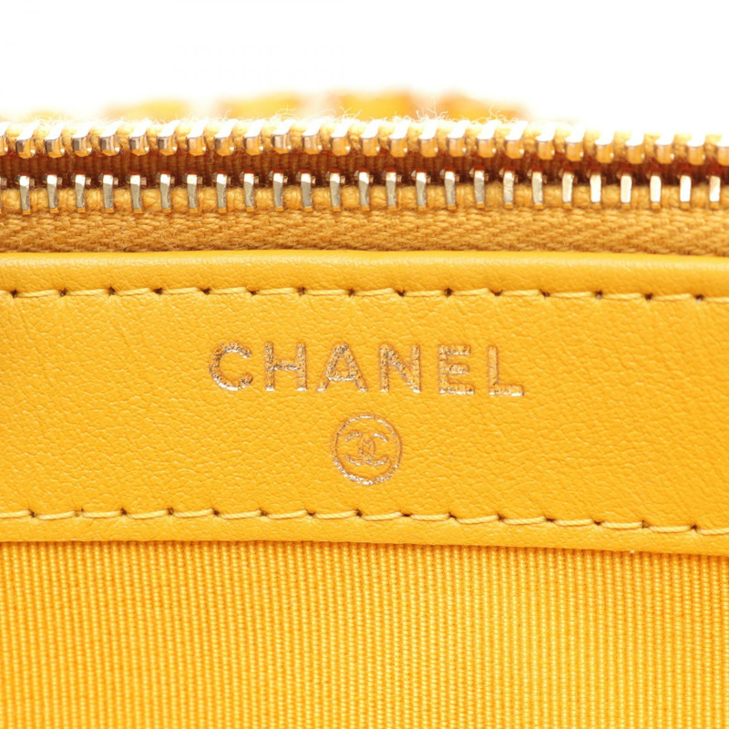 香奈兒 (CHANEL) 絎縫鏈條肩背斜背包錢包，黃色皮革，金色五金，二手 CC-4