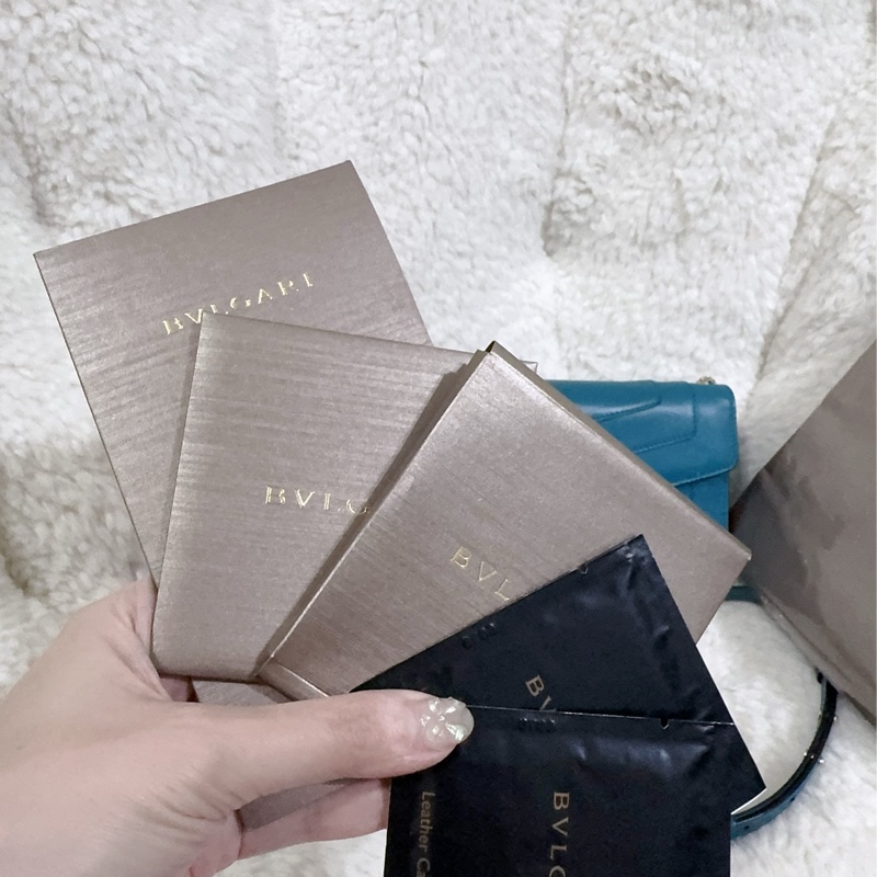 BVLGARI 孔雀藍/綠松石色經典橫版蛇頭包（全配）-51