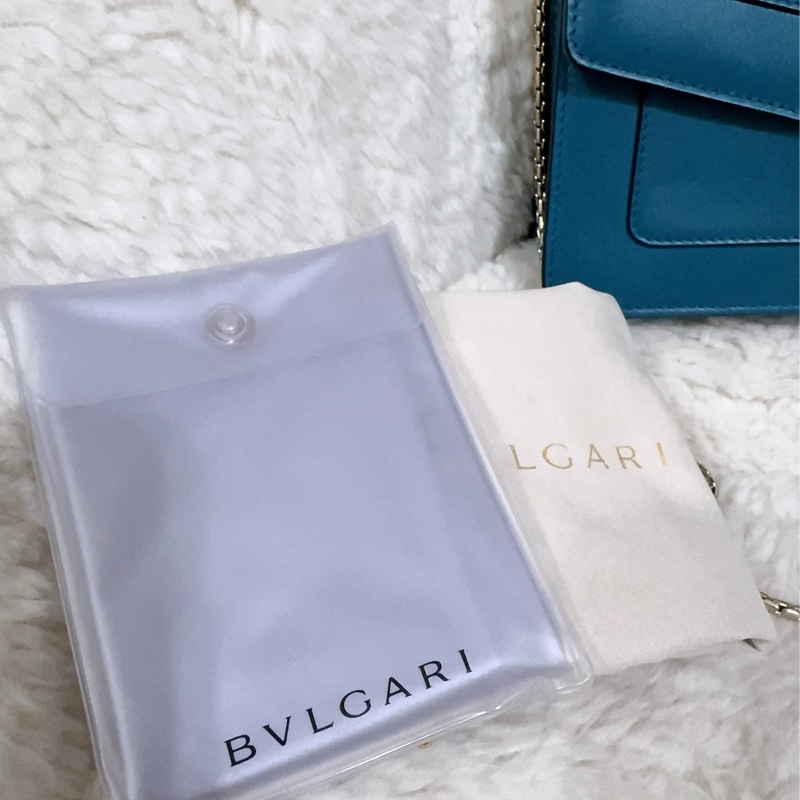 BVLGARI 孔雀藍/綠松石色經典橫版蛇頭包（全配）-52