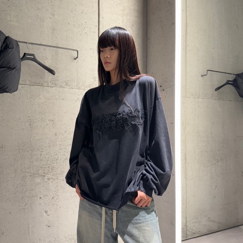 全新✨Balenciaga✨丹寧字母貼布做舊長袖上衣 Oversize 男女皆可-0