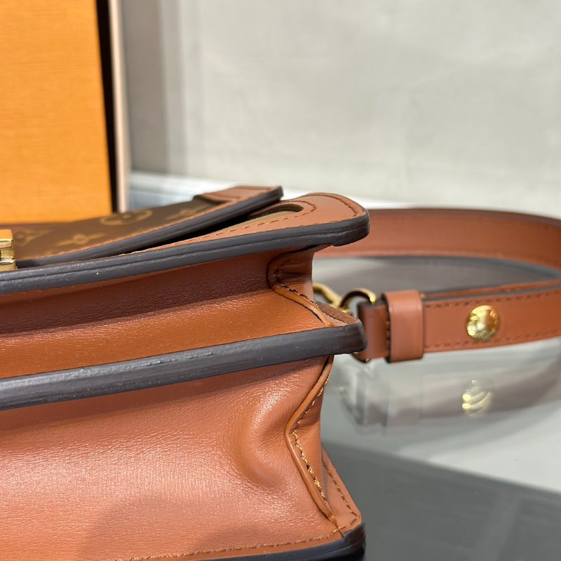 LOUIS VUITTON Dauphine達芙妮單肩包 - MM-8