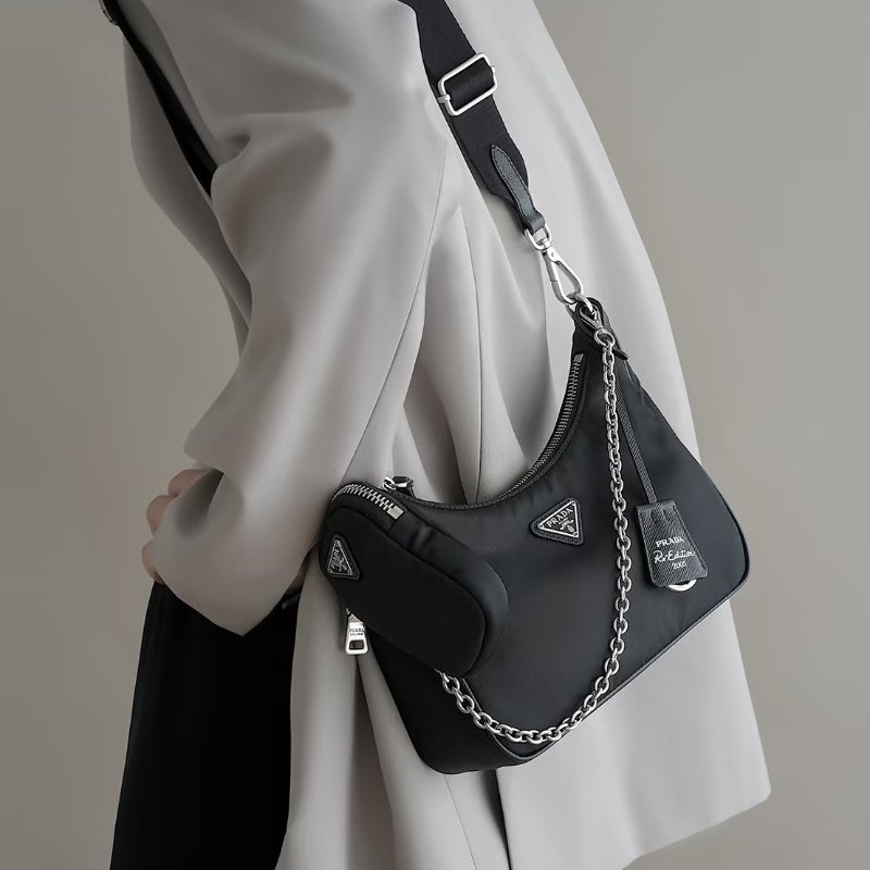 PRADA 經典三合一尼龍斜背包 - 黑銀-9