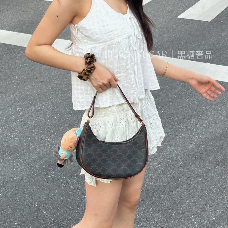 CELINE 凱旋帆布AVA腋下包-10
