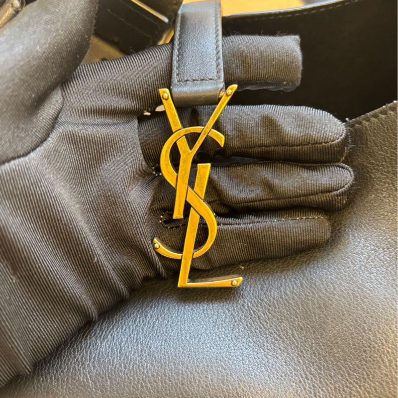 YSL 聖羅蘭 Hobo Soft 托特包 黑金，大號 25 年編碼 狀態非常好-10